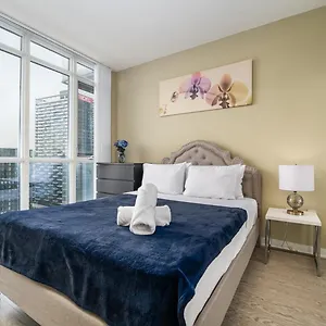 Iceboat Hotel Toronto